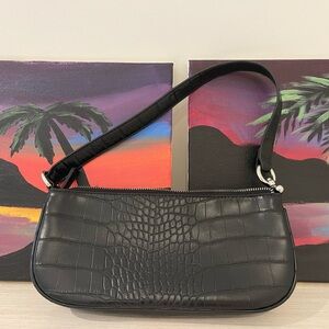 Elegant Black Crocodile-Embossed Women's Bag